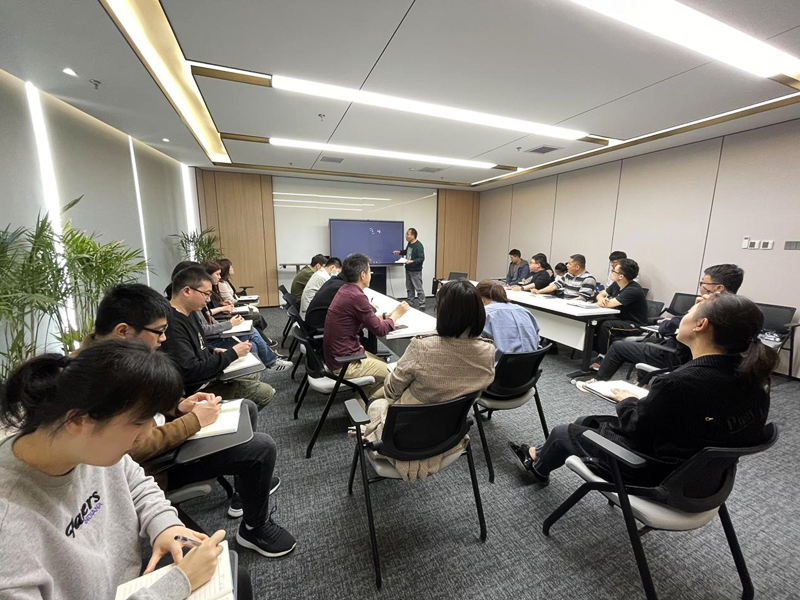 北京新能科技公司組織開(kāi)展第九期學(xué)習(xí)大講堂配圖2.png