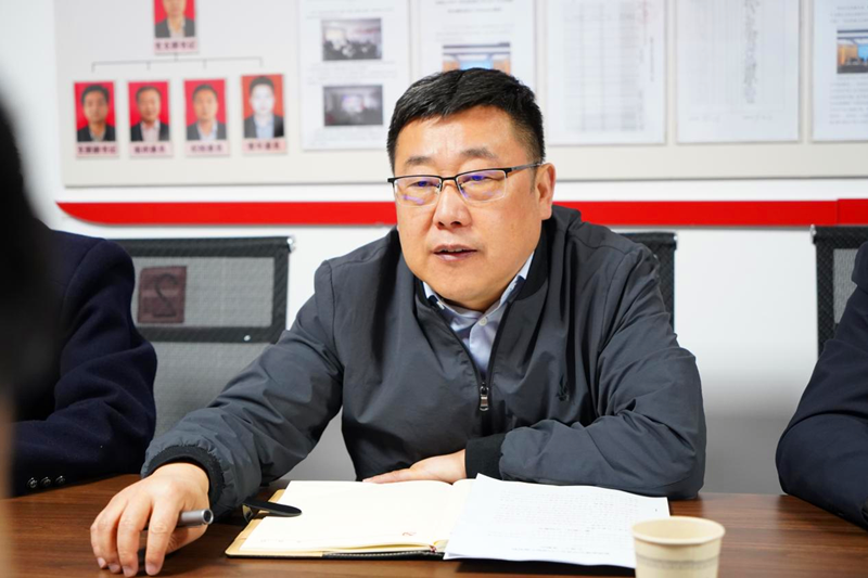公司黨委副書記、總經(jīng)理徐國強一行深入選煤公司進行工作調(diào)研配圖2.png