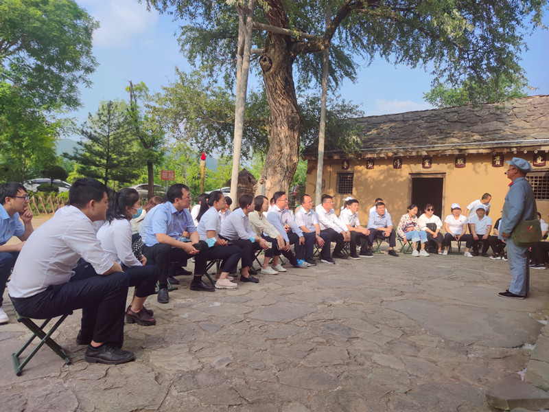 公司組織黨員干部赴照金革命根據(jù)地開(kāi)展黨史教育主題活動(dòng)