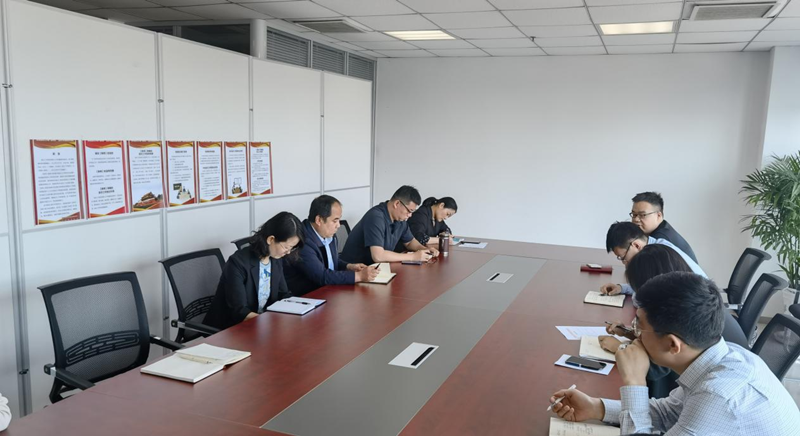 灃京公司組織召開《信訪工作條例》專題學(xué)習(xí)會(huì)議-1.png