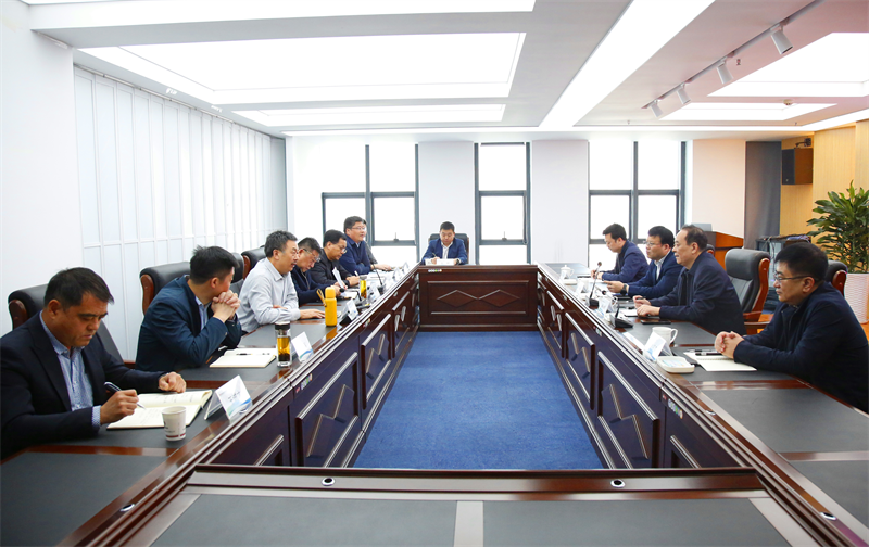 西安重裝集團黨委書記、董事長楊會武一行到公司座談交流-1.png