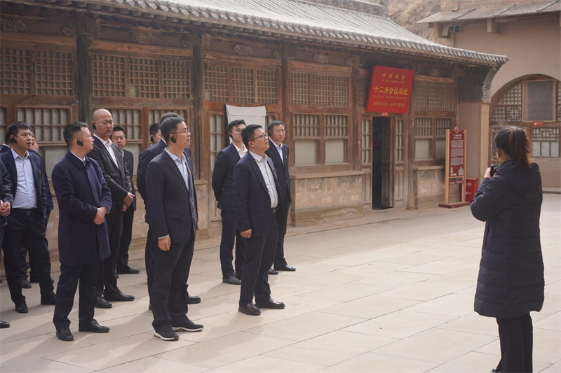 神木分公司組織開(kāi)展“追尋紅色印記 踐行奮斗精神”主題紅色教育培訓(xùn)活動(dòng)3.png