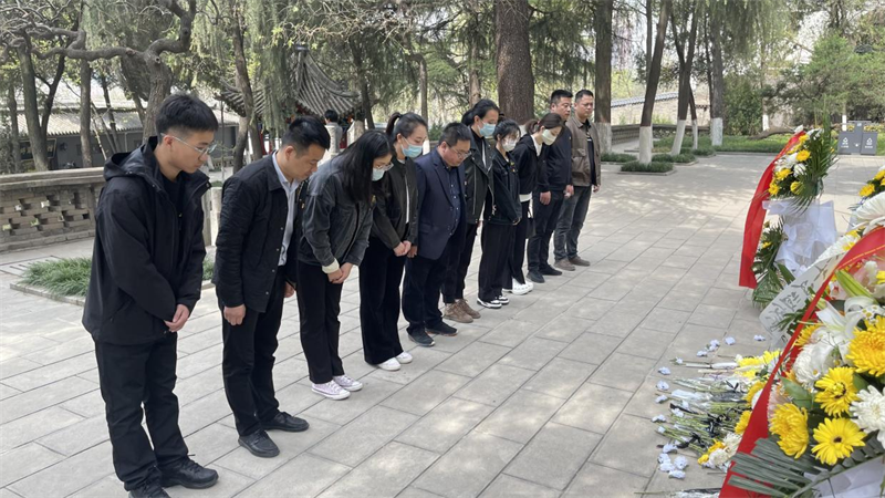 北京公司黨支部開展“銘記歷史 緬懷先烈”主題黨日活動(dòng)3.png