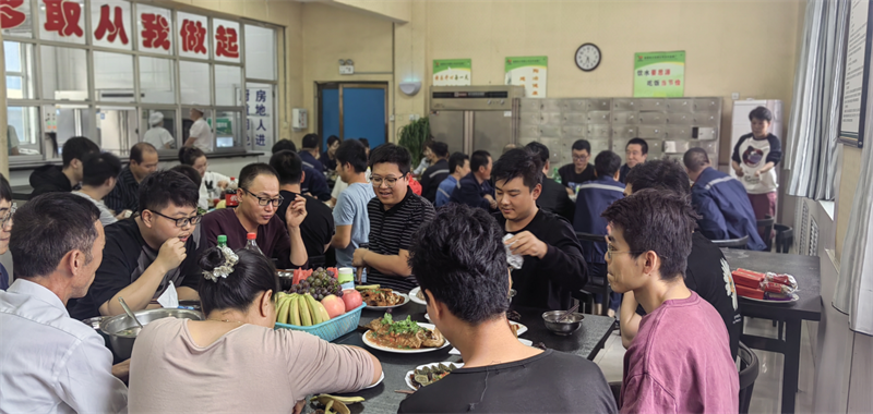 選煤公司龍華選煤廠：曬曬我“家”的團圓飯.png