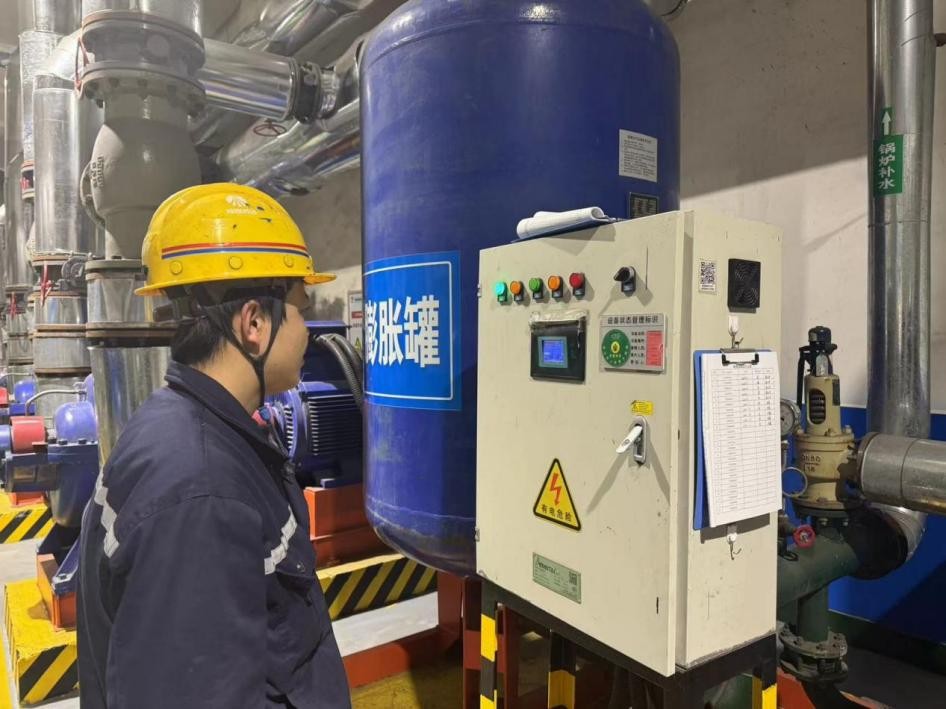 新型能源神木分公司：來(lái)看巡檢一線的花樣“風(fēng)采錄”1.jpg